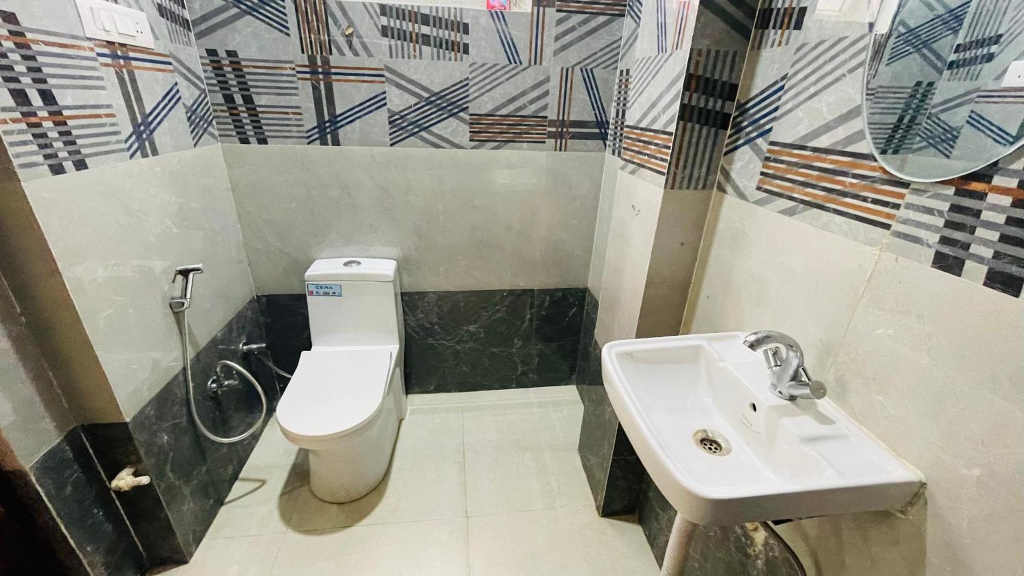 Two Bhk Abode In Golf City Лакнау Екстериор снимка