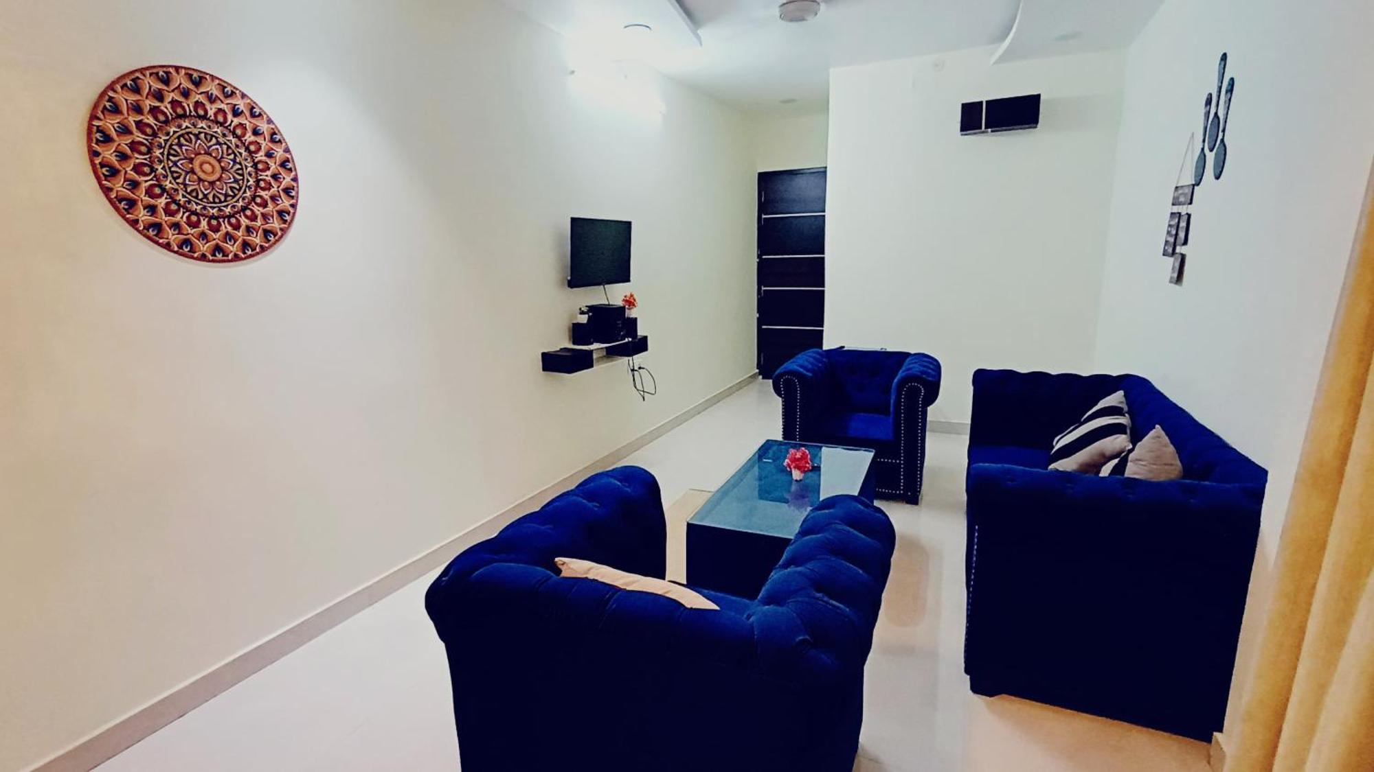 Two Bhk Abode In Golf City Лакнау Екстериор снимка